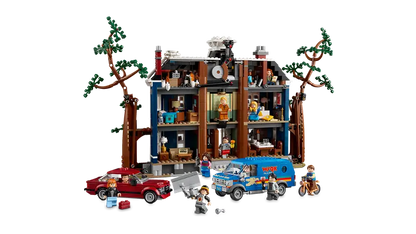LEGO Icons Stranger Things The Creel House 11370 18 plus display model fully built